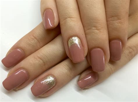 nail salon shellac manicure.